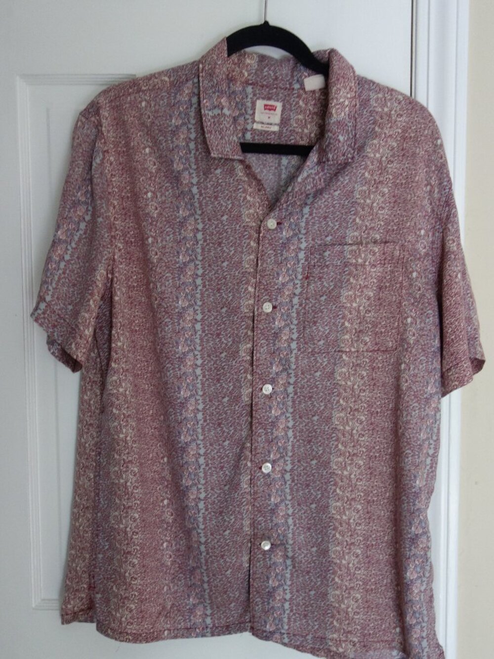 LEVI’S Retro Floral Short Sleeve Button Relaxed Shirt – Mens Med